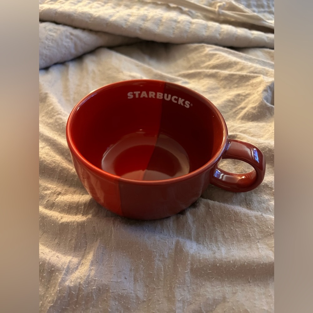 Starbucks cup - Picture 2 of 6